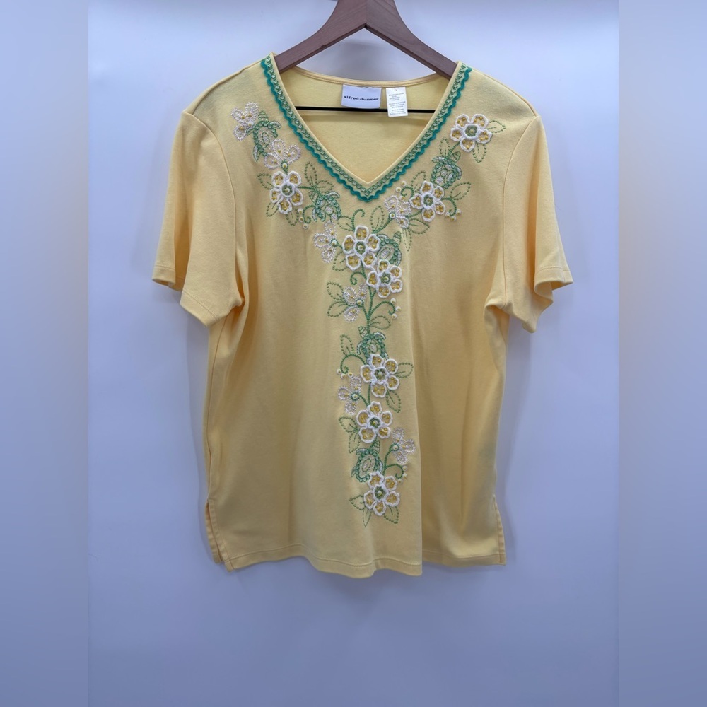 Alfred Dunner Yellow Floral Short Sleeve Top White/Green Embroidered Size Large